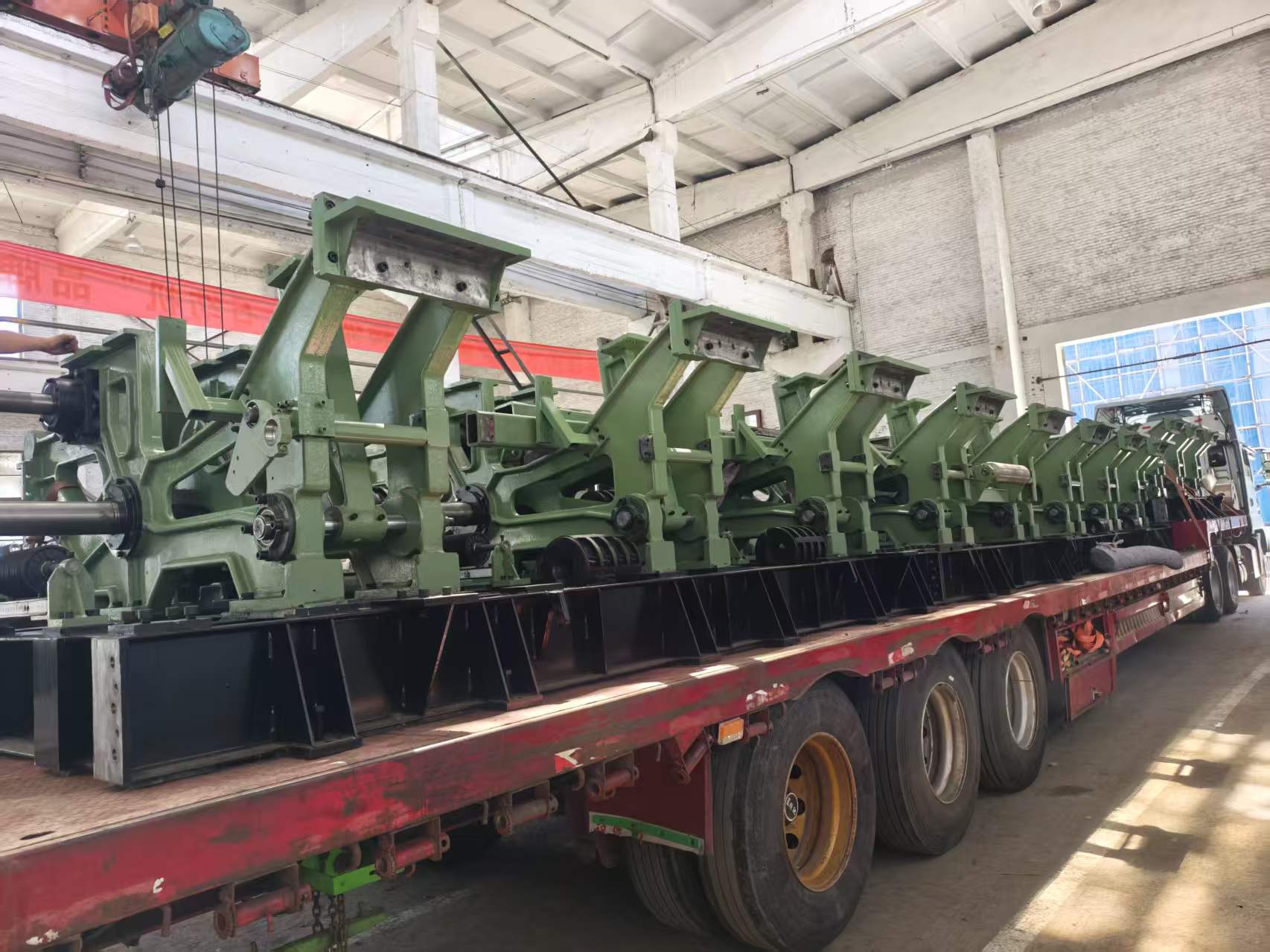 Shijiazhuang Textile Machinery Delivers DW200-2200 Loom, Boosting High-End Industrial Textile Equipment Advancement
