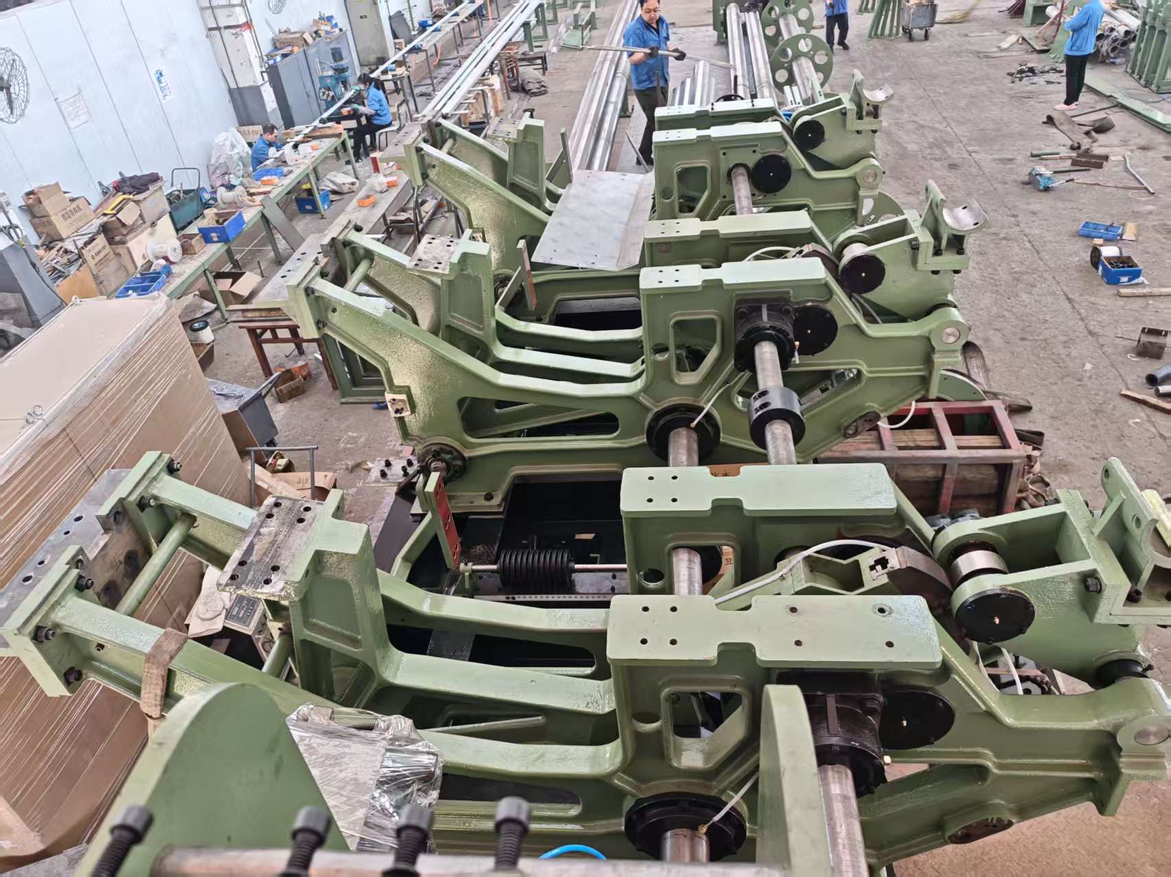 Shijiazhuang Textile Machinery Delivers DW200-2200 Loom, Boosting High-End Industrial Textile Equipment Advancement