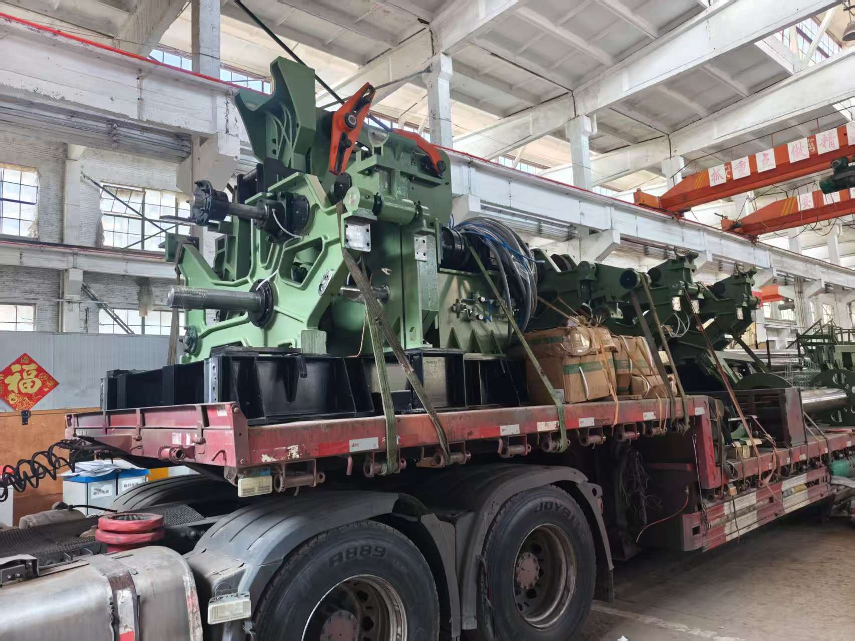 Shijiazhuang Textile Machinery Delivers DW200-2200 Loom, Boosting High-End Industrial Textile Equipment Advancement