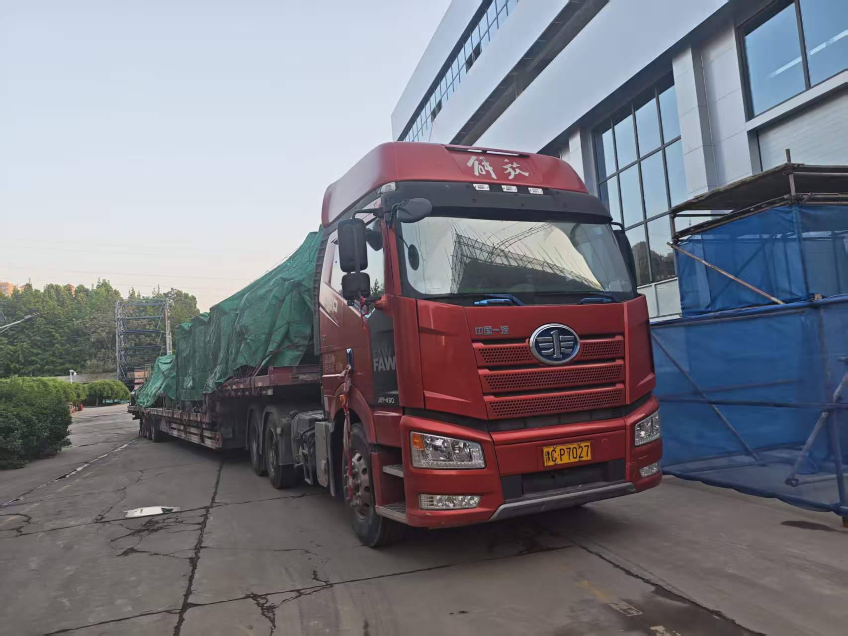 Shijiazhuang Textile Machinery Delivers DW200-2200 Loom, Boosting High-End Industrial Textile Equipment Advancement